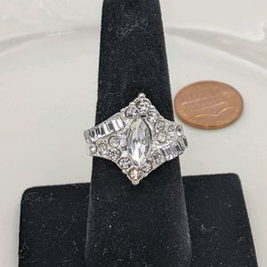Marquis Cut Silver Tone Cocktail Ring Sz 8 EUC